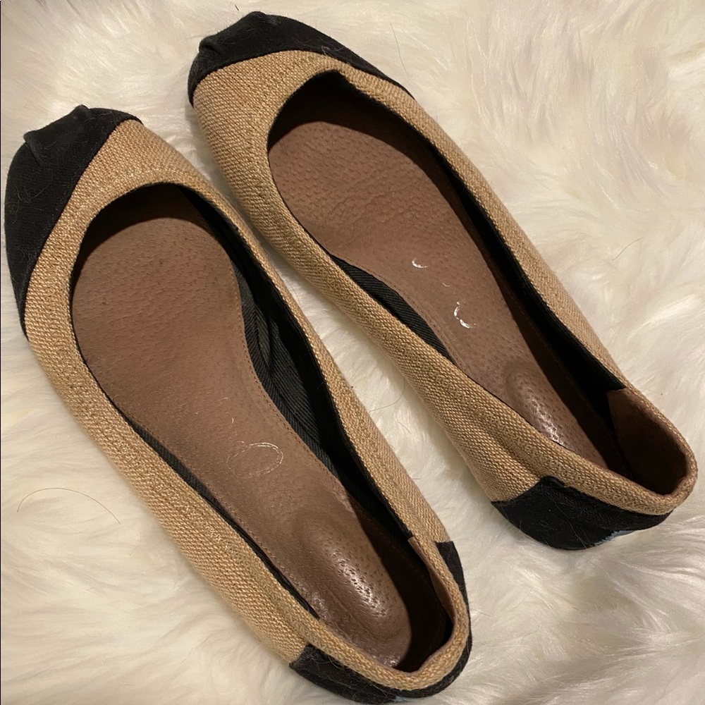 Toms Flats